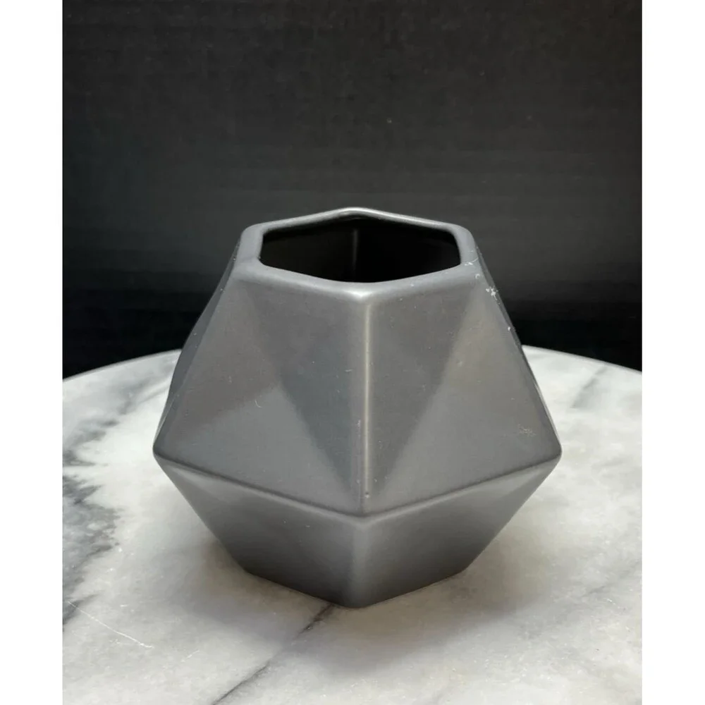 IKEA Almhult Livslang Gray Charcoal Faceted Hexagon Vase 3